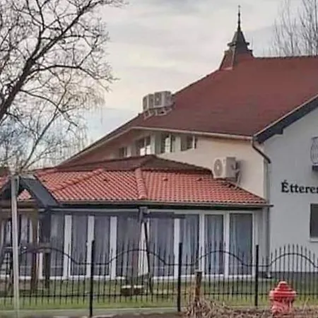 Hullam 2 Gyenesdias